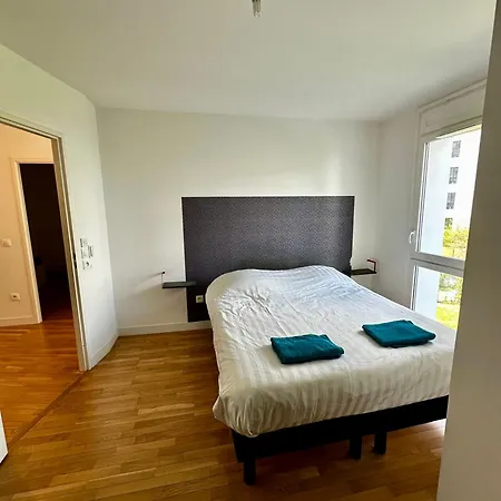 Apartment Duplex Meuble A 10min De Paris *